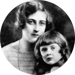 Před sto lety změnila pravidla detektivky a poté záhadně zmizela. Agatha Christie fascinuje dodnes