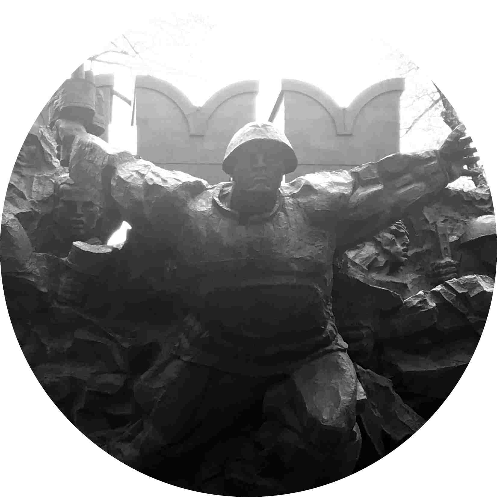 Hrdinství 28 panfilovců. Mýtus vytvořený sovětskou propagandou rozděluje dodnes